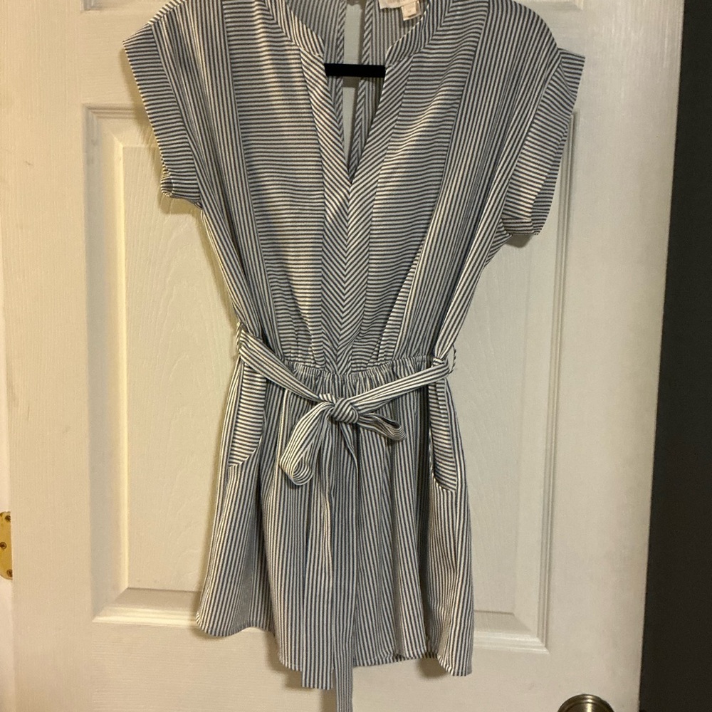 MONTEAU SHORTS ROMPER